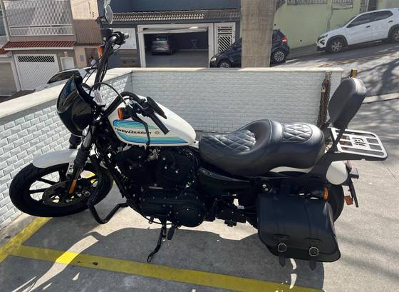HARLEY-DAVIDSON SPORTSTER IRON 1200 HARLEY-DAVIDSON SPORTSTER IRON 1200